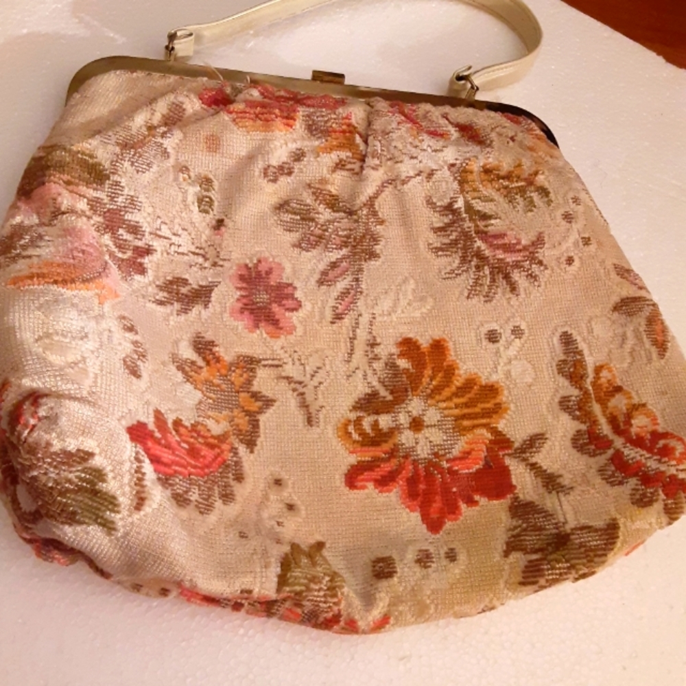 Verdi upholstery print vintage handbags